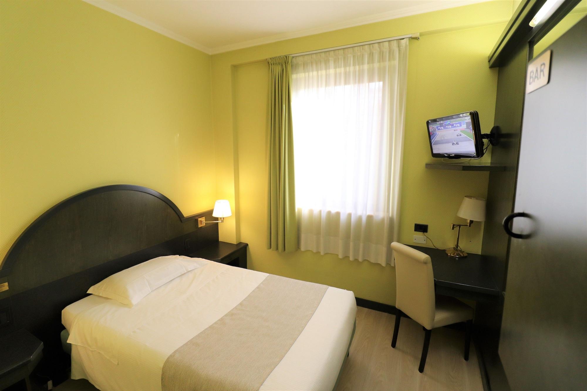 Hotel Domenichino Milano Esterno foto