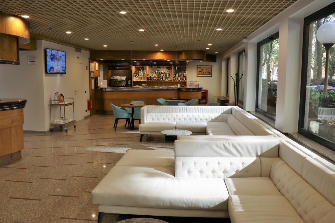 Hotel Domenichino Milano Esterno foto