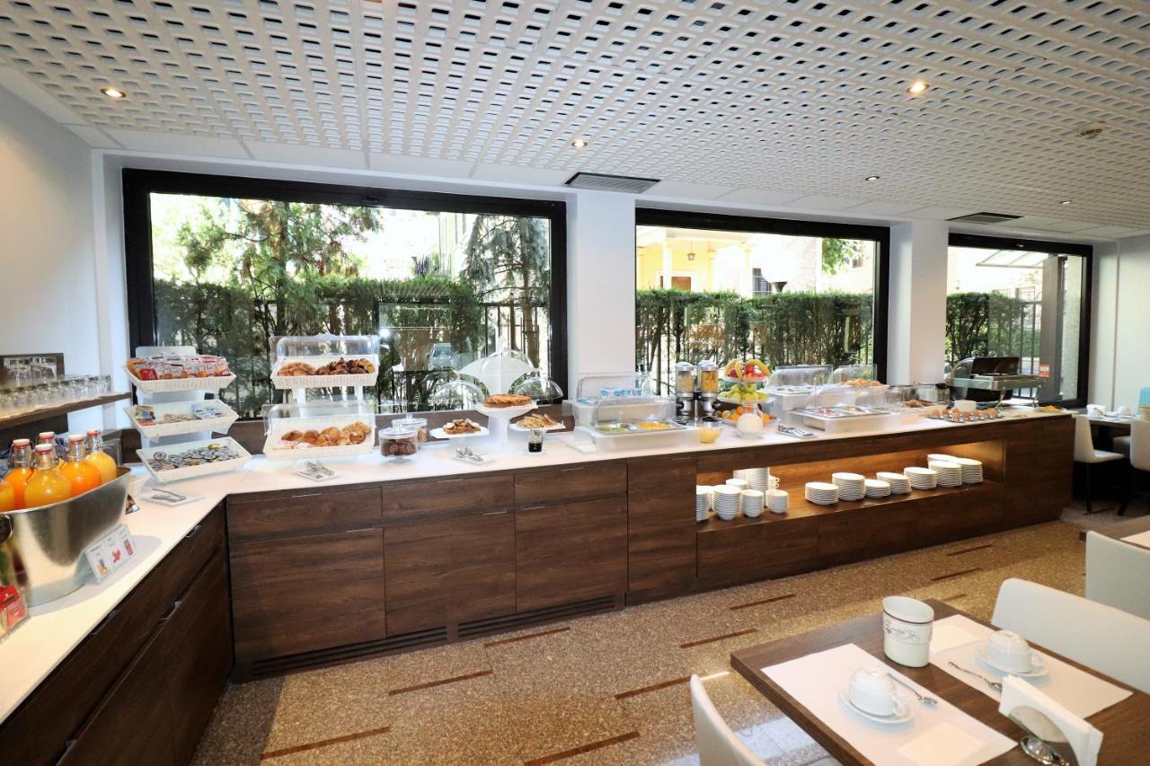 Hotel Domenichino Milano Esterno foto