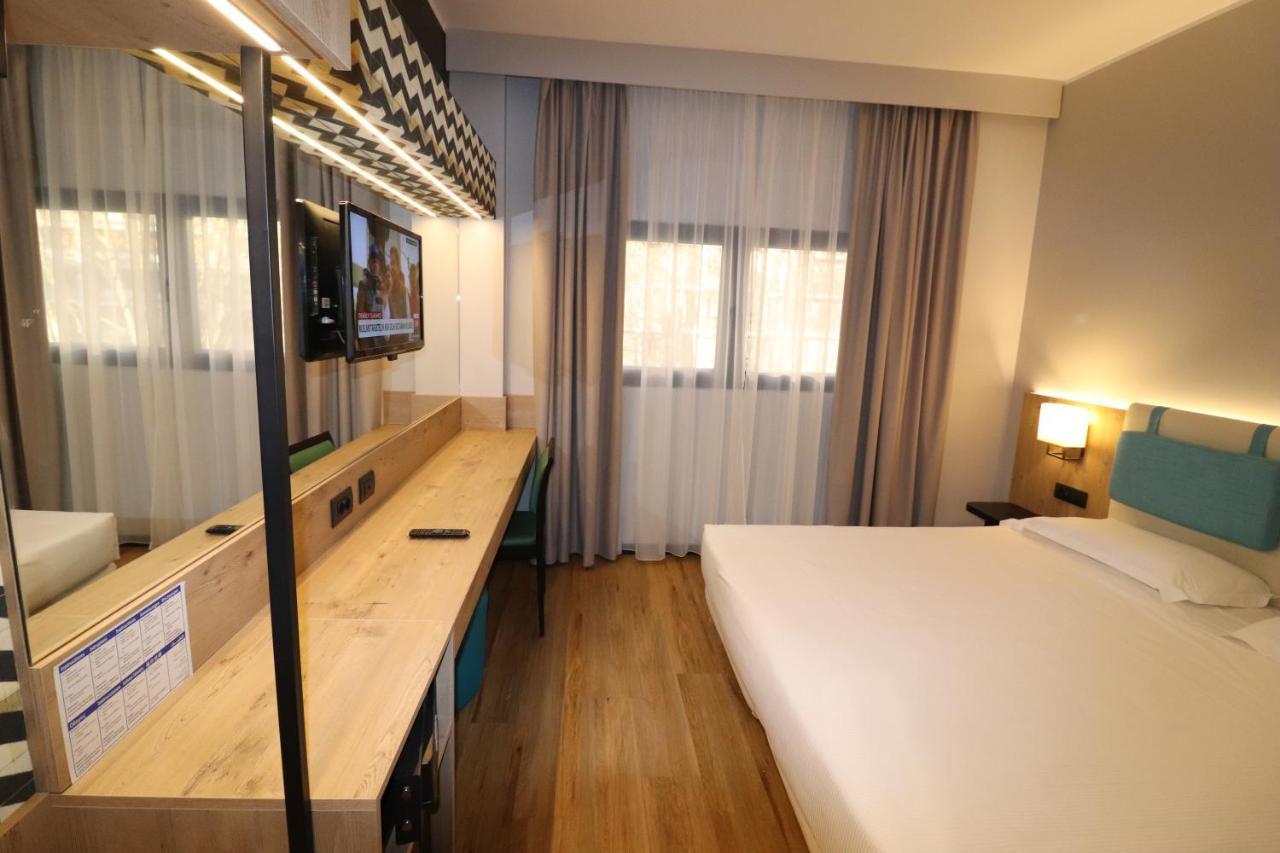 Hotel Domenichino Milano Esterno foto